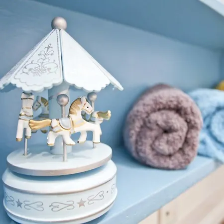Luna Parque Bed & Breakfast Lisbon